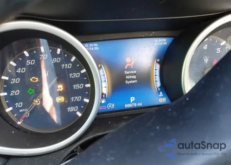 2018 Maserati Ghibli z USA, uszkodzony, nr VIN ZAM57XSA8J1293170